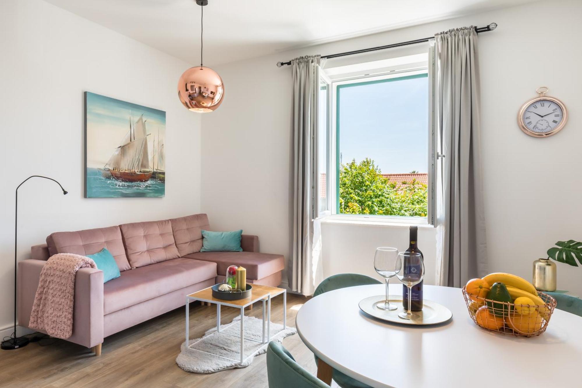 Romantic Apartment With Balcony سبليت المظهر الخارجي الصورة